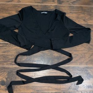 Cross tie black crop top